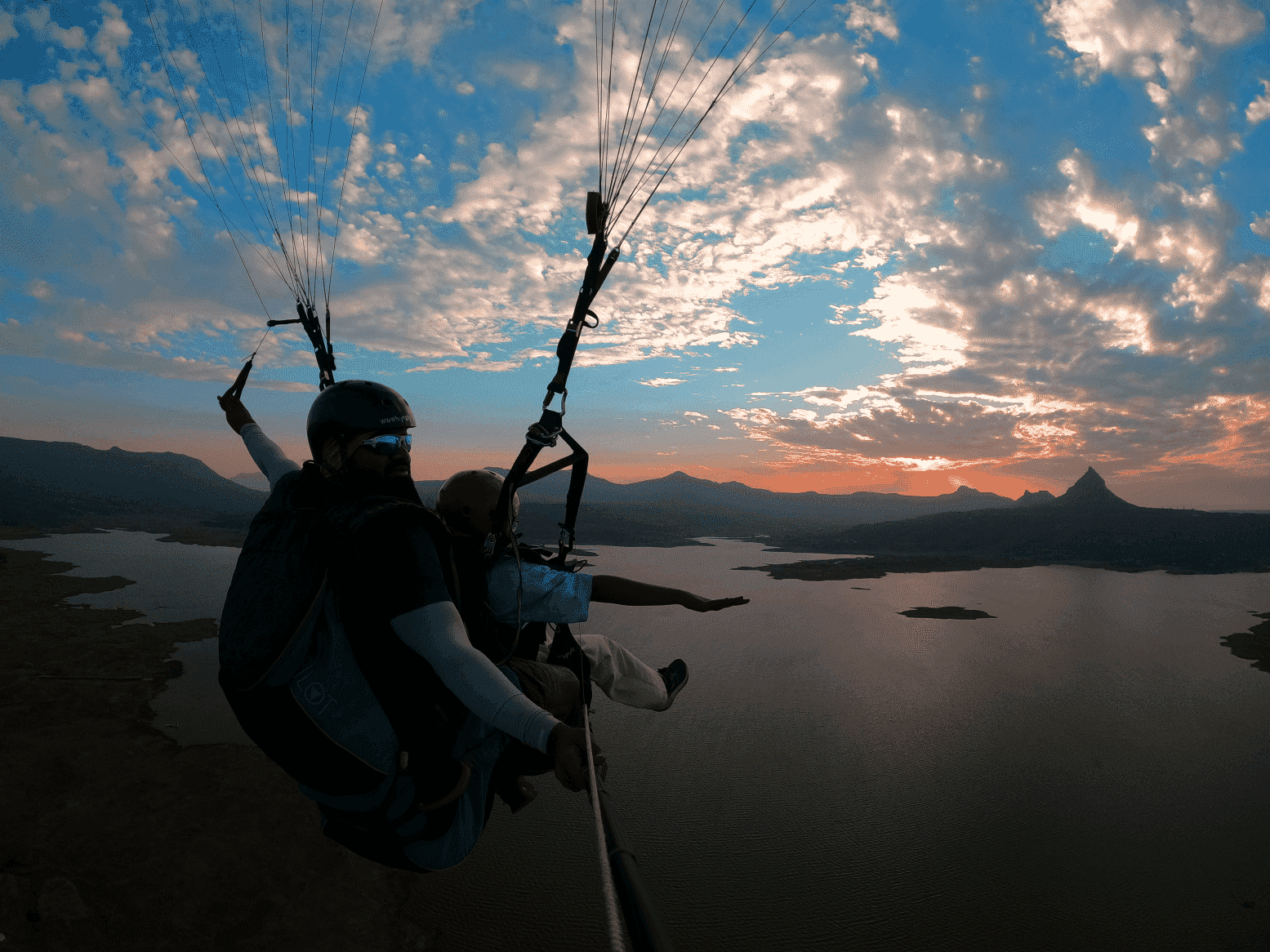 Paragliding Harness Guide: Choose the Best for Safety